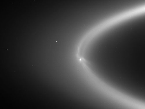 enceladus_ering_cassini.jpg
